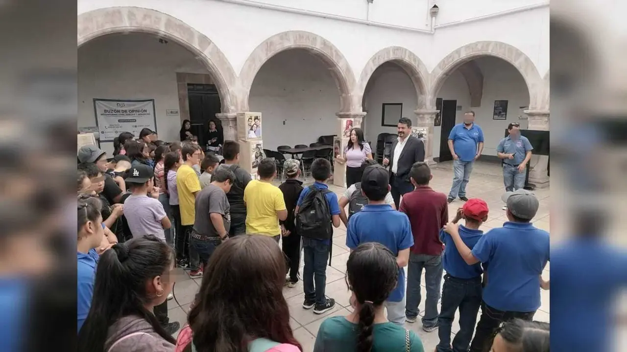 Visitan lugares icónicos de Durango para reforzar su identidad duranguense