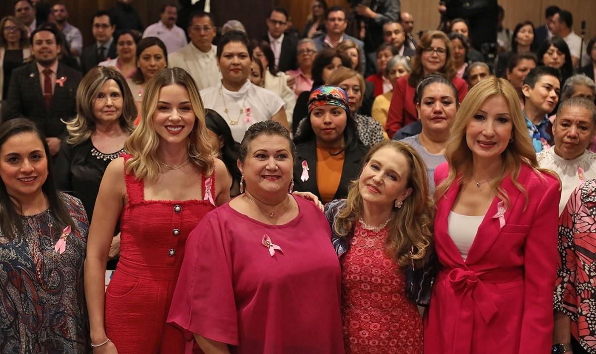 Reconocen a neolonesas en Día Mundial de la Lucha Contra el Cáncer de Mama