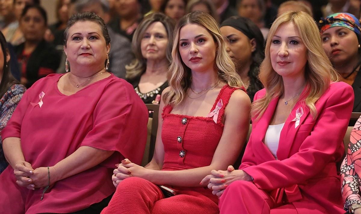 Reconocen a neolonesas en Día Mundial de la Lucha Contra el Cáncer de Mama