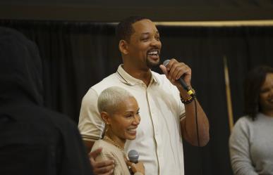 ¿Leal caballero o ...? Will Smith acompaña a Jada Pinket a presentación de libro