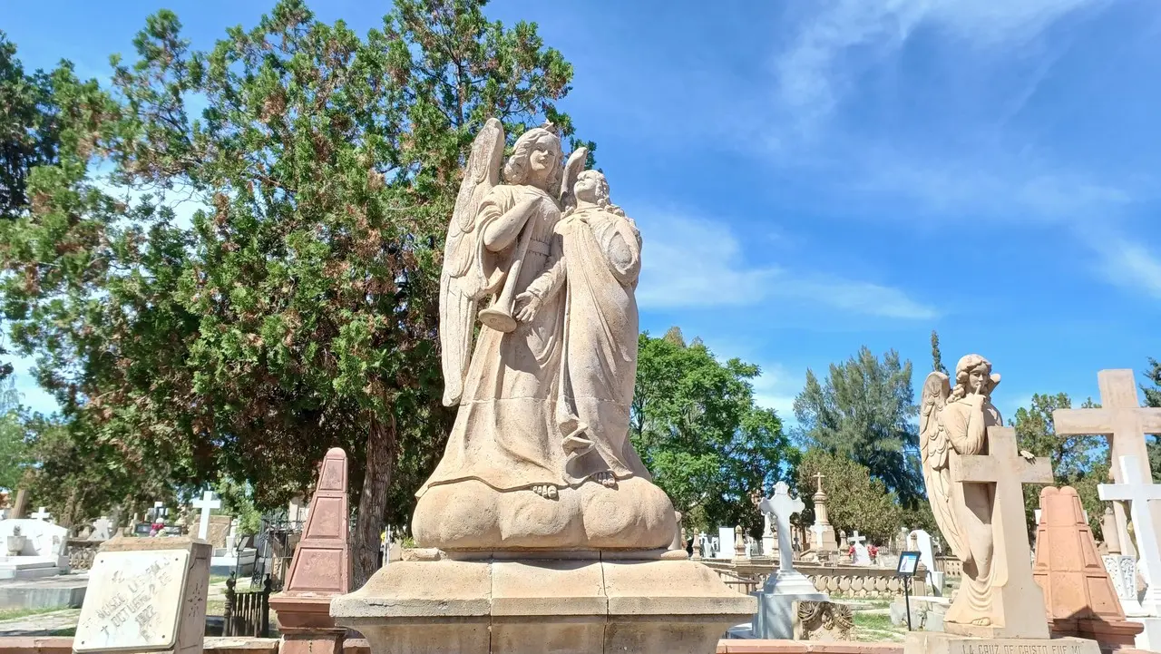 Conoce el museo de arte fúnebre Benigno Montoya