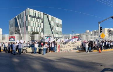 Continúa protesta de trabajadores del Poder Judicial afuera de sus instalaciones