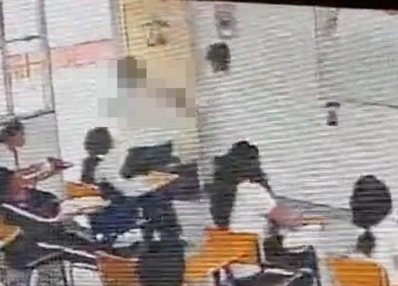El agresor fue vinculado a proceso por lesiones leves, si bien enfrenta su proceso en libertad, con las medidas cautelares de presentarse a firmar cada 15 días. Foto: X @xevtfm.