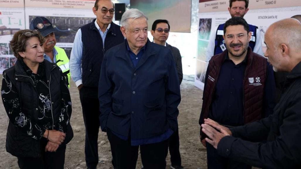 Presidente López Obrador supervisa avances del Tren Interurbano El Insurgente