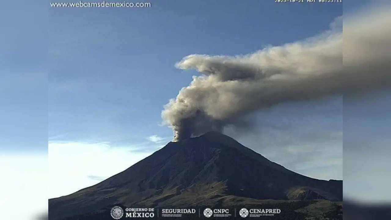 El Popo ha registrado 42 exhalaciones en las últimas 24 horas y alertan por posible caída de ceniza. Foto: Cenapred