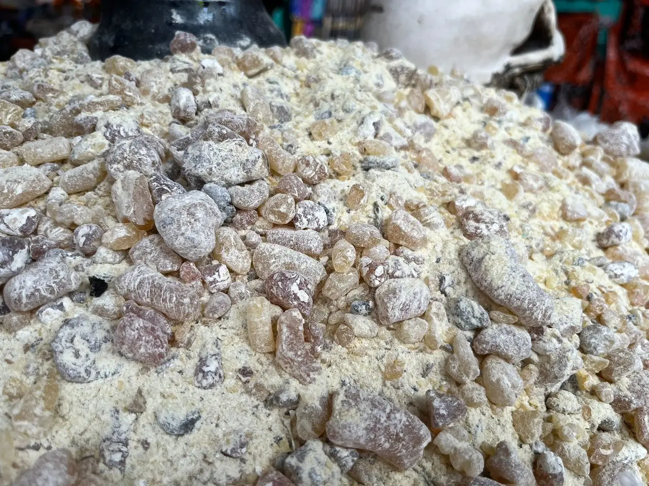 Comerciantes reportan bajas ventas en flor de cempasúchil