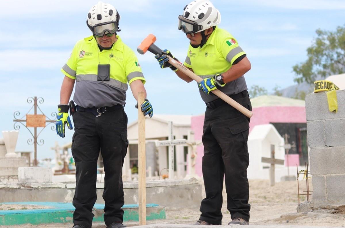 Arranca Protección Civil de García operativo en panteones por Día de Muertos