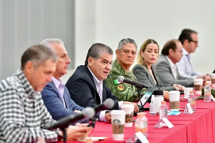 El gobernador encabezó una reunión del Subcomité Técnido de Salud en La Laguna. (Fotografía: Cortesía)