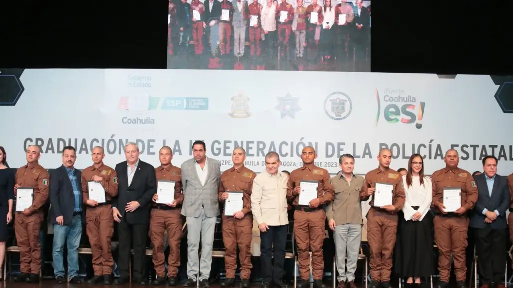 Celebran graduación 200 cadetes de la policía estatal en Coahuila