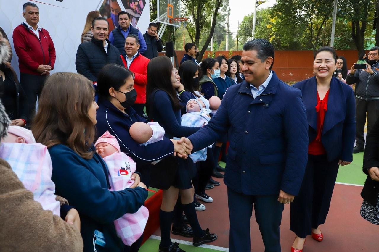 Programa en la Escuela Secundaria General N° 59 Libertadores de América. Imagen: Cortesía.