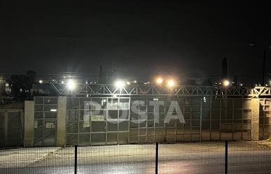 Escapa detenido antes de ingresar al Penal de Apodaca