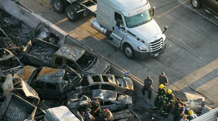 Las autopsias confirman que cinco personas murieron por exposición química en un accidente de camión cisterna. Foto: Latín América.