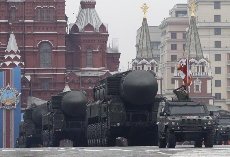 Realiza Rusia ensayo de “ataque nuclear” con supervisión de Vladimir Putin