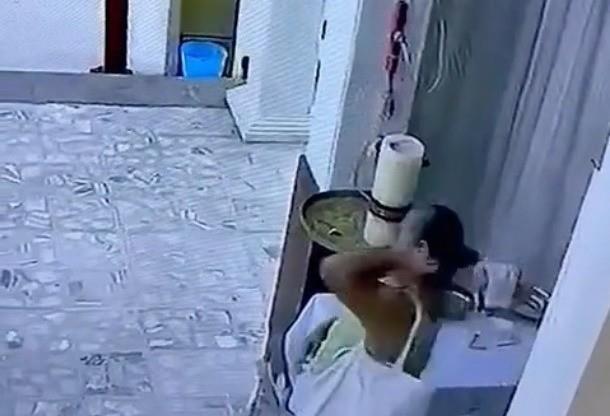 Muchos usuarios en redes sociales como TikTok indicaron que este suceso fue grabado en una iglesia de Tezonapa. Foto: TikTok Luna_Vampell.