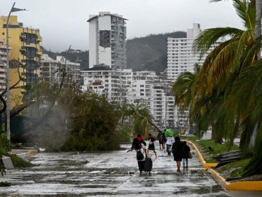 La devastación aún se percibe en todo el puerto de Acapulco. Foto: Especial