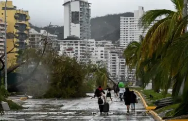 Aún visible la gran devastación de Otis en el puerto de Acapulco