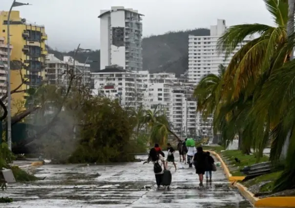 Aún visible la gran devastación de Otis en el puerto de Acapulco