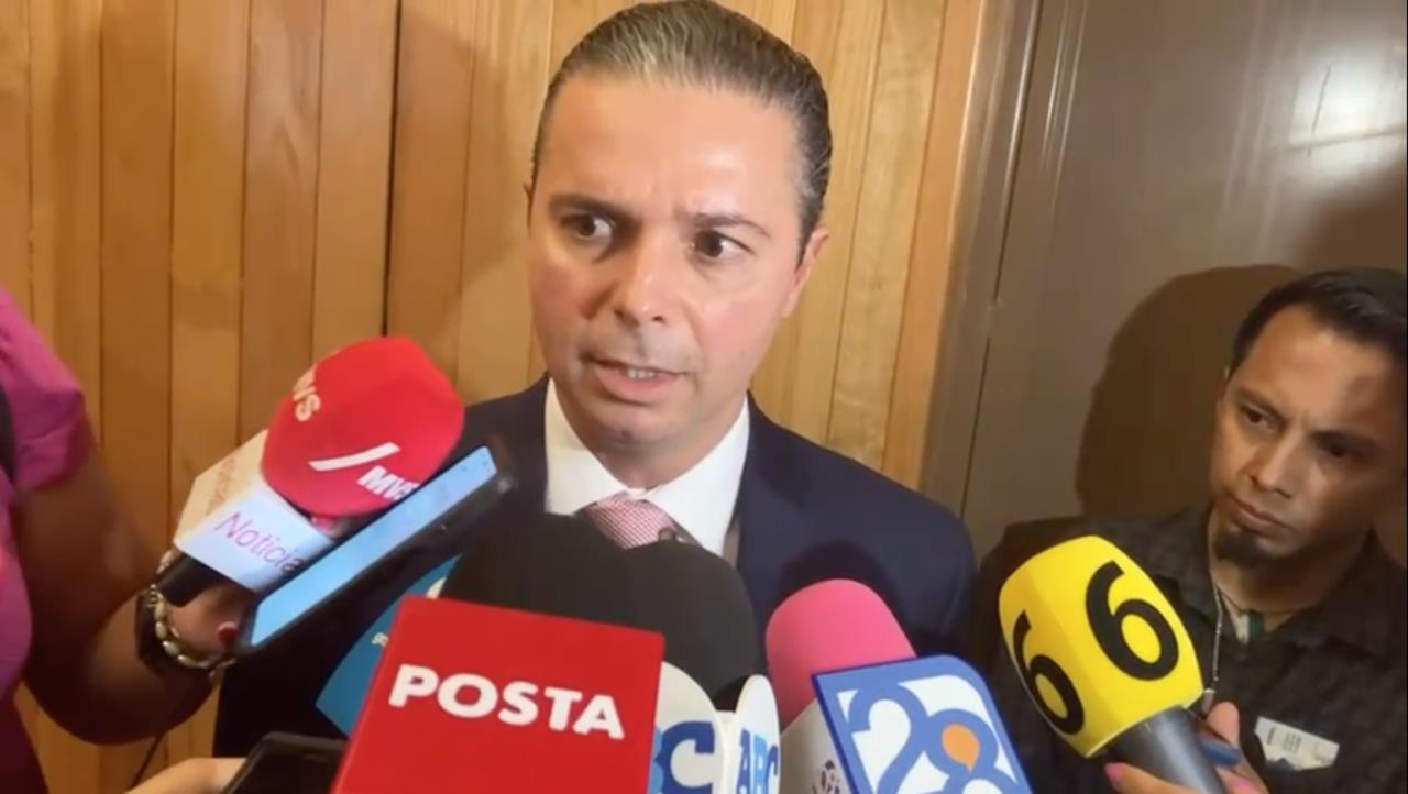 El fiscal, Pedro Arce, fue entrevistado por este tema y mencionó que no se presentó una denuncia por estos hechos; sin embargo, se estaba en espera de la misma y del seguimiento correspondiente. Foto: Captura de pantalla