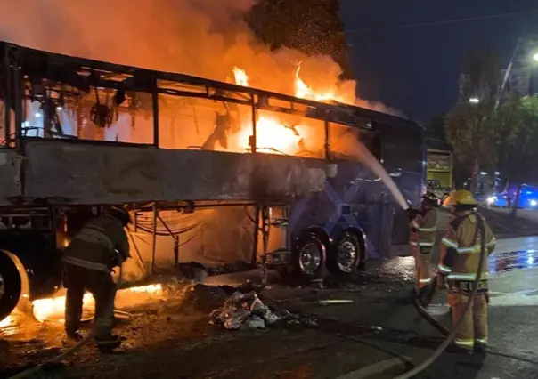 Se incendia autobús de pasajeros en Guadalupe, Zacatecas