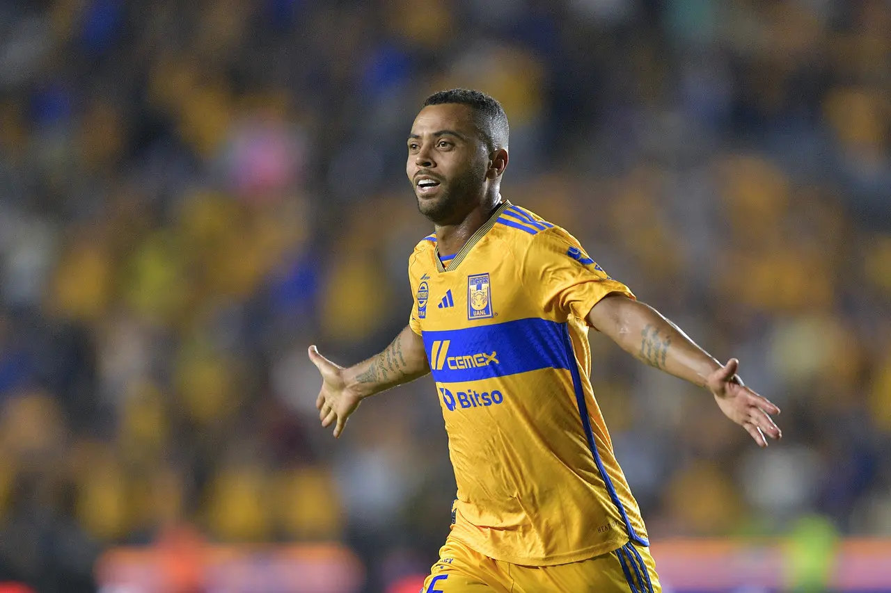 Rafael Carioca es baja con Tigres de último minuto