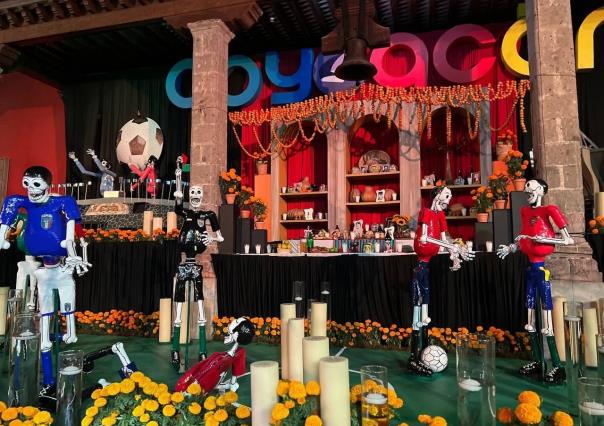 Inauguran Mega Ofrenda por el Día de Muertos en Coyoacán