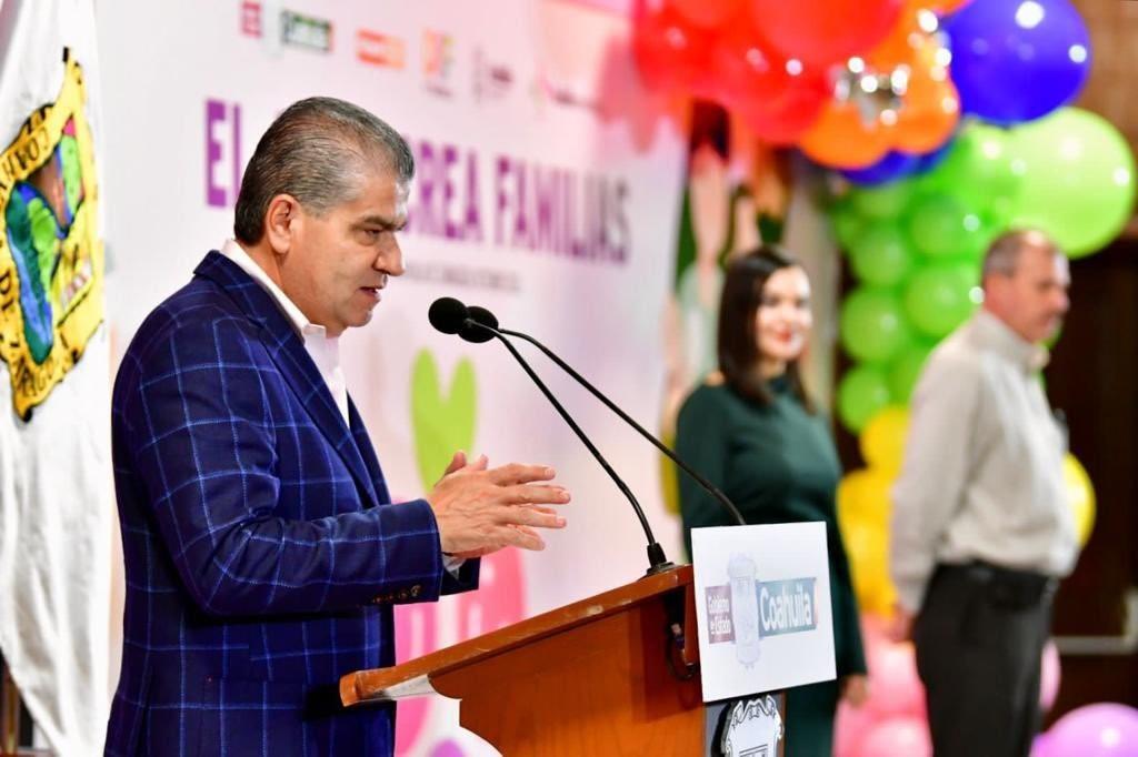 Coahuila Celebra el Derecho de Niñas, Niños y Adolescentes a Vivir en Familia