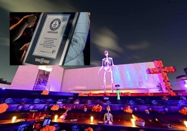 Rompe Nuevo León Récord Guinness con Altar Monumental por Día de Muertos