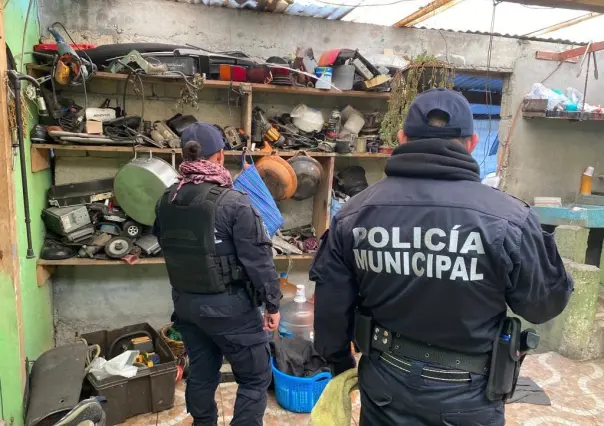 Aseguran casa tras cateo, encuentran vehículos y autopartes robadas en Lerma