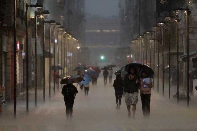 Revisa las condiciones del clima antes de salir de casa. Foto: Especial