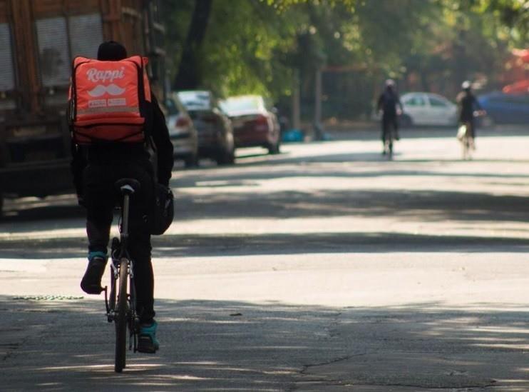 Las modificaciones a la Ley del Seguro Social “tienen como objeto que las personas que realicen una actividad económica, de forma independiente o por cuenta propia. Foto: Especial