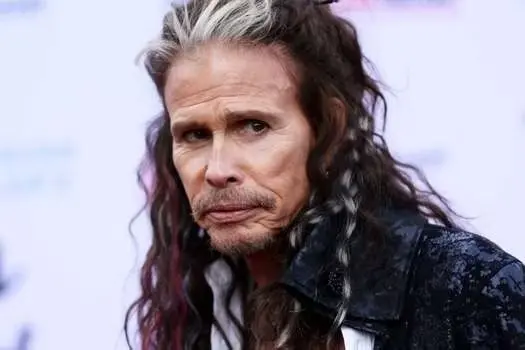 Vuelven acusar a Steven Tyler de presuntamente abusar de una joven