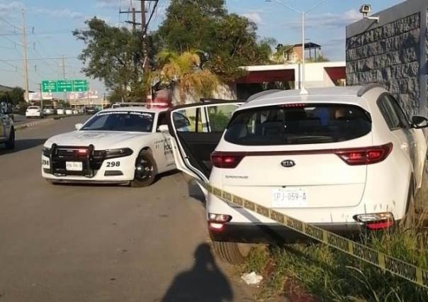 Detienen en minutos a ladrones de una camioneta en Monterrey