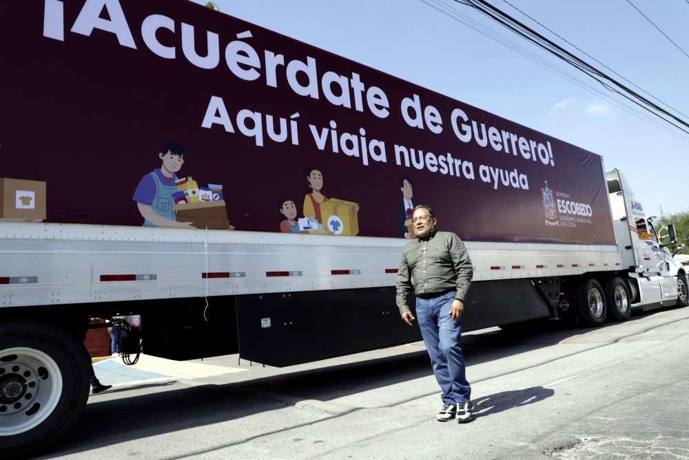 Escobedo envía primer tráiler a Guerrero con víveres a familias damnificadas