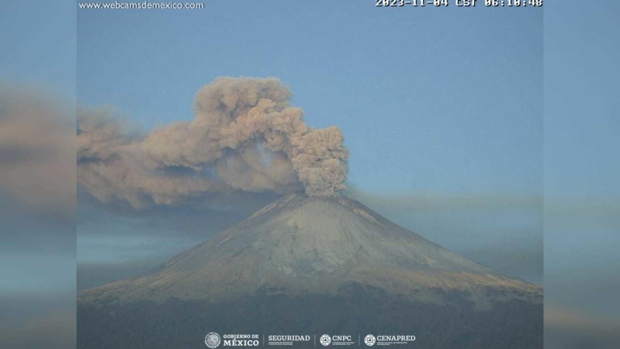 Los municipios del Estado de México están en alerta por la caída de ceniza ante la intensa actividad que registra el Popo. Foto: Cenapred