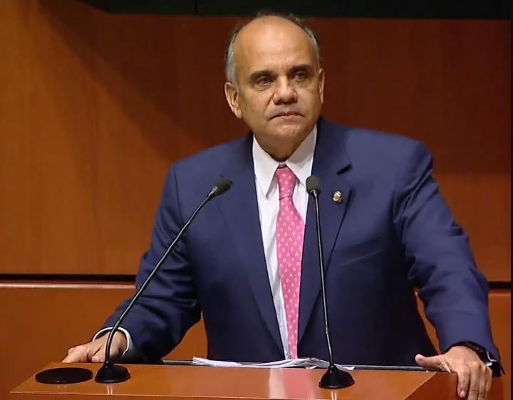 El senador también pidió que el secretario de Salud Federal, Jorge Alcocer Varela vuelva a hacer acto de presencia en la entidad y recorra las colonias donde los hospitales y centros de salud están colapsados. Foto: Senado de la República