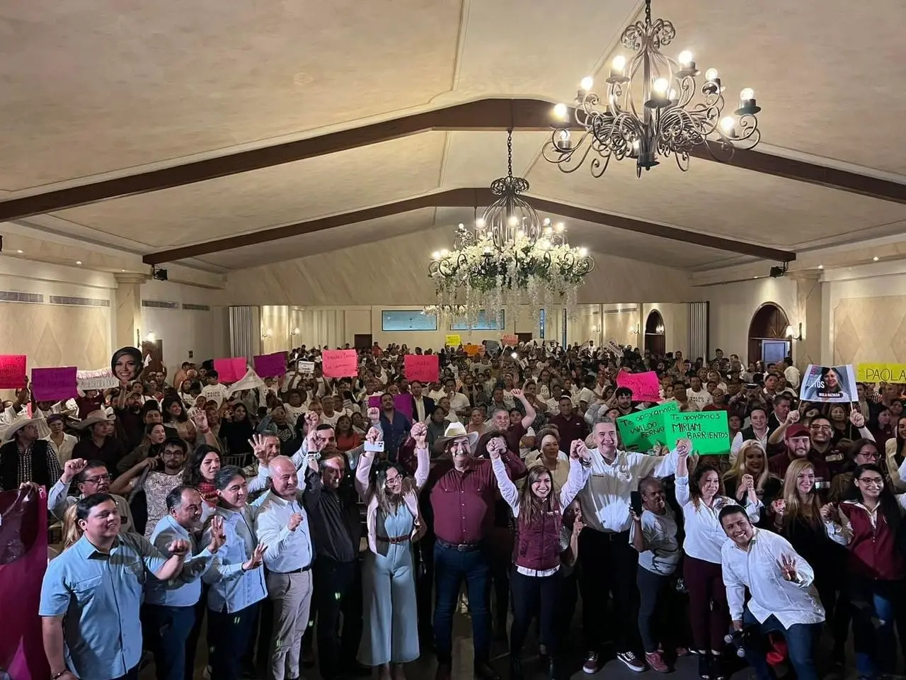 La diputada Anylú Bendición Hernández agradeció la respuesta a la convocatoria y enfatizó la importancia del trabajo en equipo para lograr mejores resultados. Foto: Especial