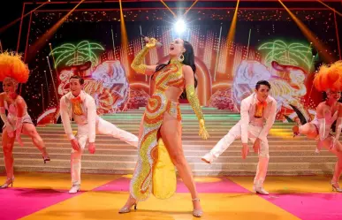 Presenta Katy Perry a su hija Daisy Dove en su residencia Play en Las Vegas