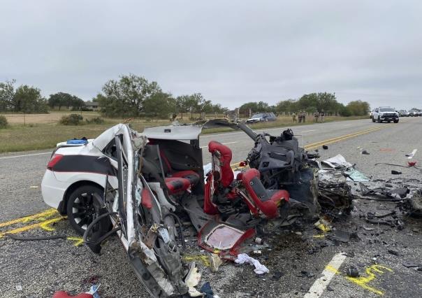 Mueren 8 personas en Texas en accidente con migrantes y contrabandista