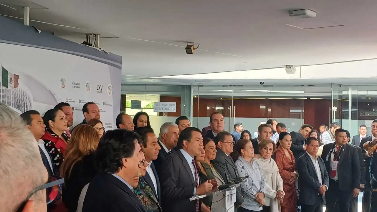 Mario Delgado descartó que los senadores de su partido vayan a dejar la 4T. Foto: Víctor Barrera