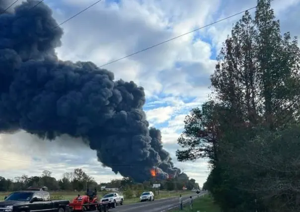 Se incendia planta química en Texas