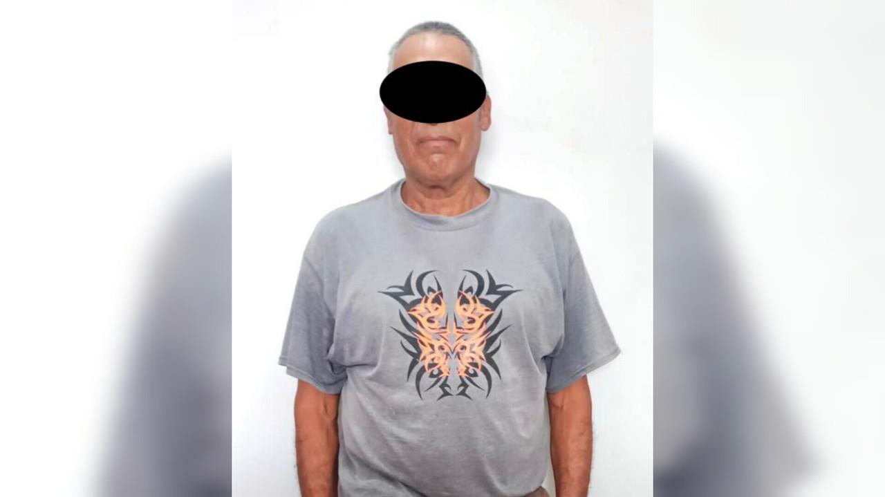 Elementos de la Policía Estatal lo detienen por ofrecer dinero, a cambió de intimidad, a una chica de 14 años. Foto: Especial/ POSTA Mx.