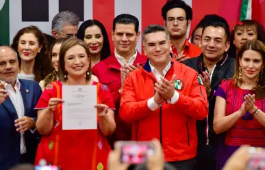 Xóchitl Gálvez registra su candidatura presidencial en el PRI para 2024