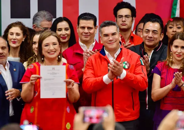 Xóchitl Gálvez registra su candidatura presidencial en el PRI para 2024