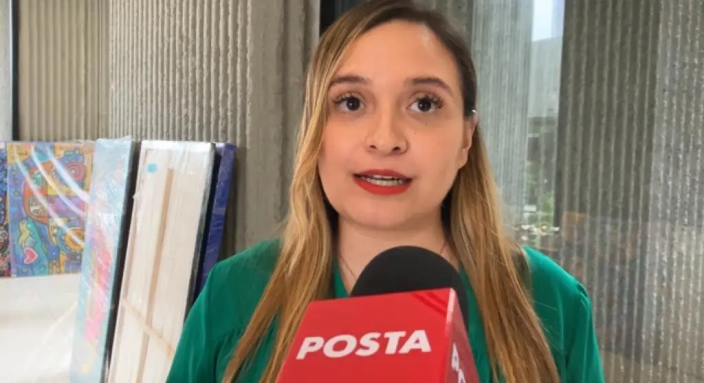La diputada local por Movimiento Ciudadano, Tabita Ortiz, manifestó su respaldo a intención del titular del ejecutivo de contender por la presidencia de México. Foto: Armando Galicia