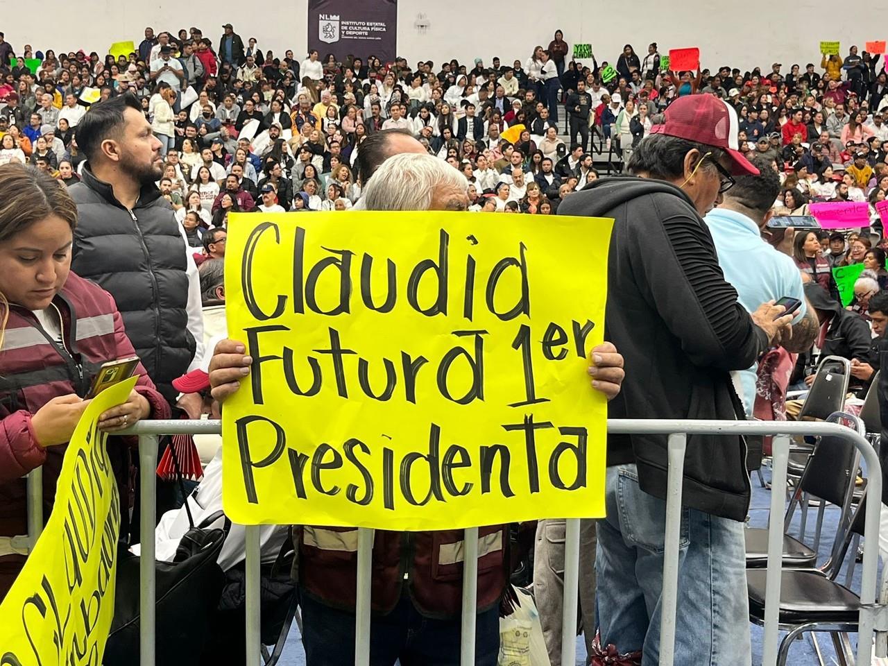 Le gritan “Presidenta” a Claudia Sheinbaum en su visita a  Monterrey