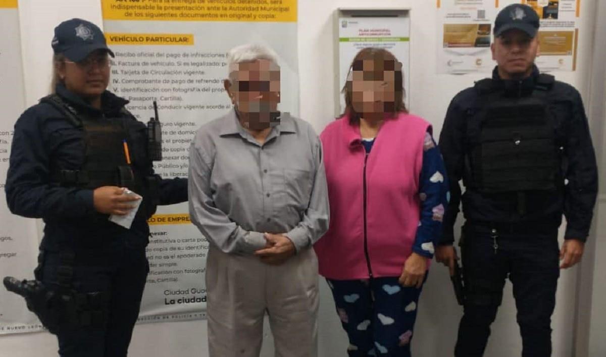 El abuelito de 84 años, quien habita en la colonia Valle Hermoso del municipio de Guadalupe, fue entregado a sus familiares. Foto: Facebook Policía de Guadalupe