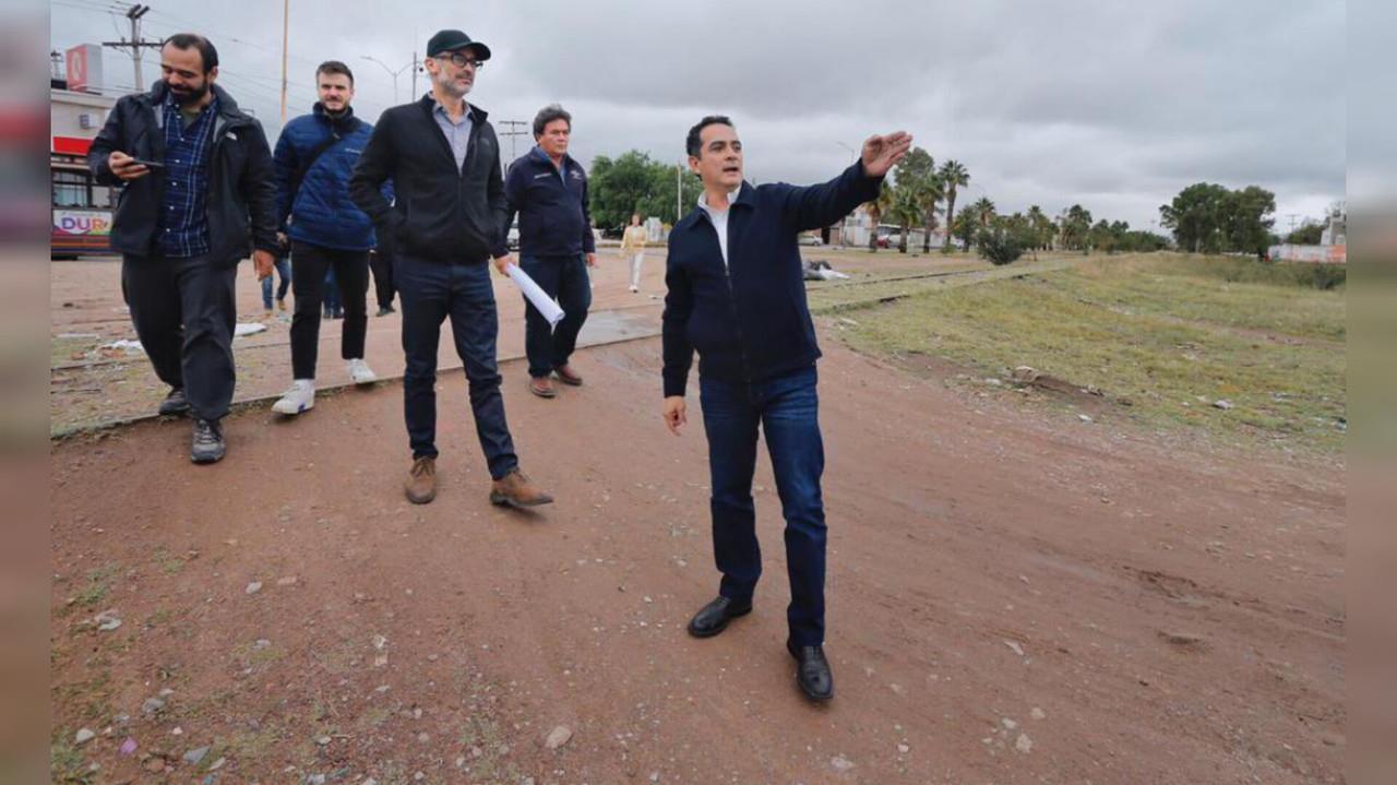 Se reúne Toño Ochoa con alcalde de San Pedro Garza, N.L.