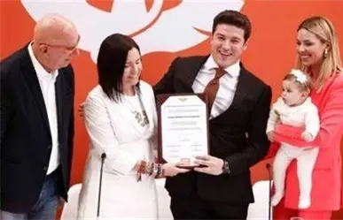 Desplaza Samuel García a Xóchitl en preferencias, según encuesta