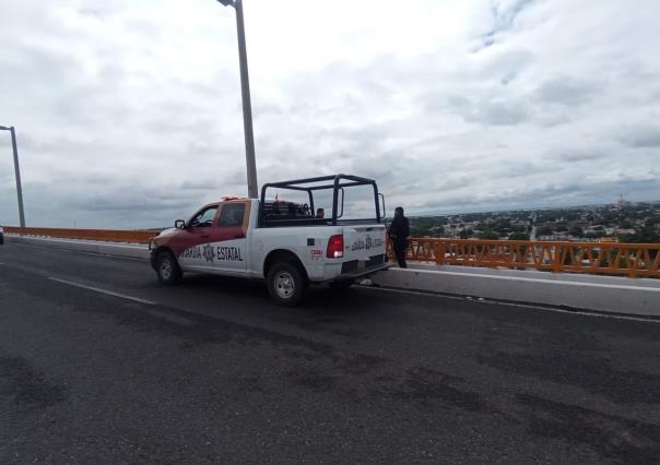 Niña jugaba sola en la orilla del puente Tampico