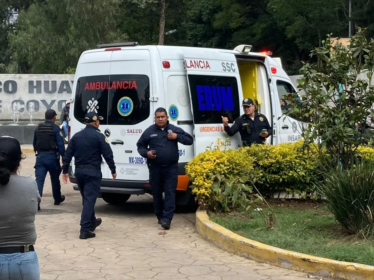 Revisión de motocicletas acaba en agresión a policías de la SSC en Coyoacán. Foto: Ramón Ramírez